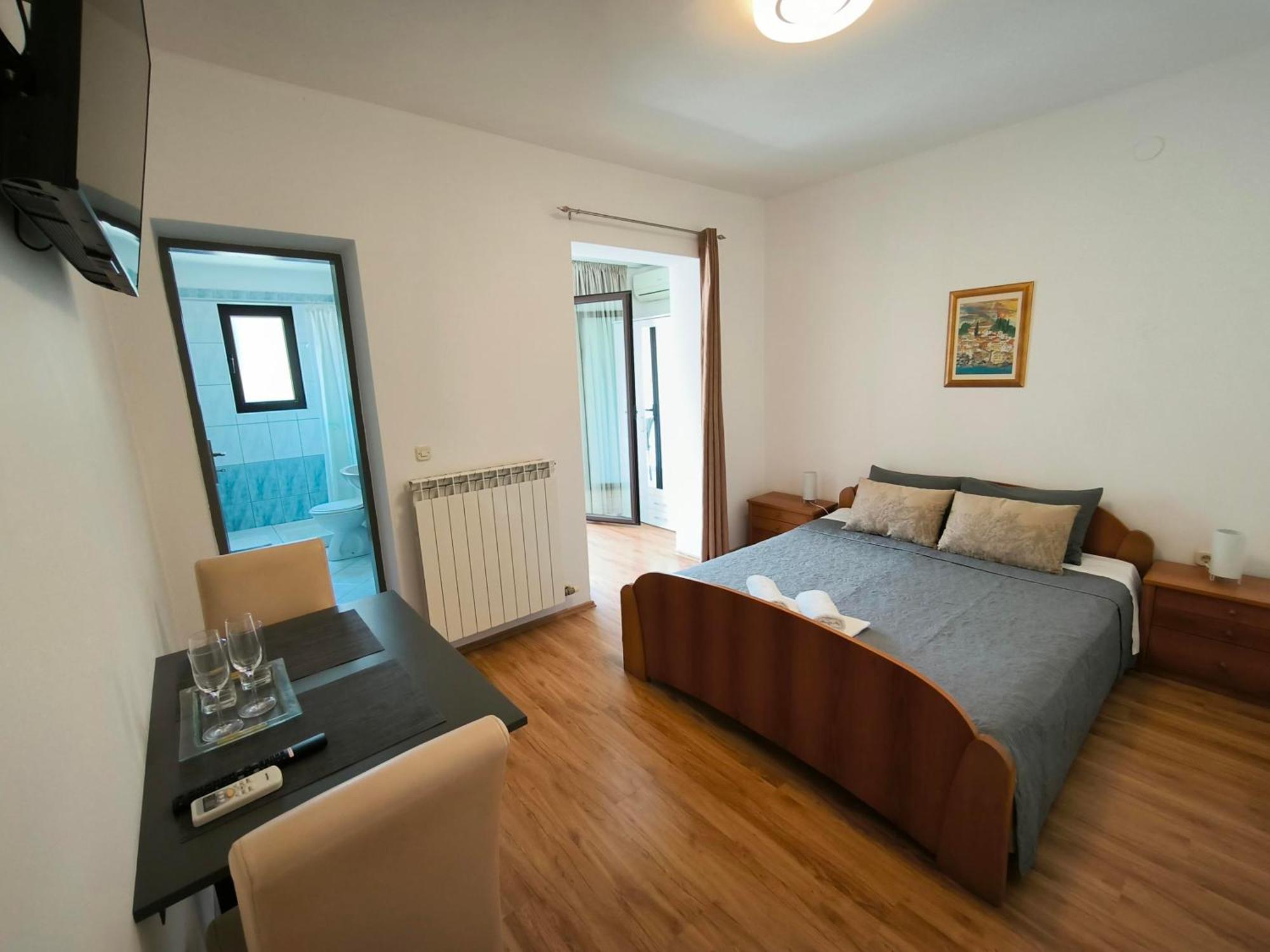 Rooms And Apartment Matika Rovinj Exteriör bild